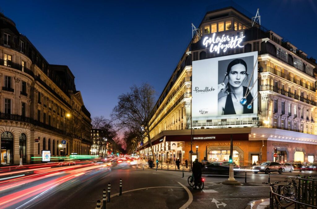 Galarie Lafayette - JCDecaux DOOH